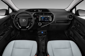  Toyota Prius prime 