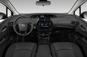  Toyota Prius prime 