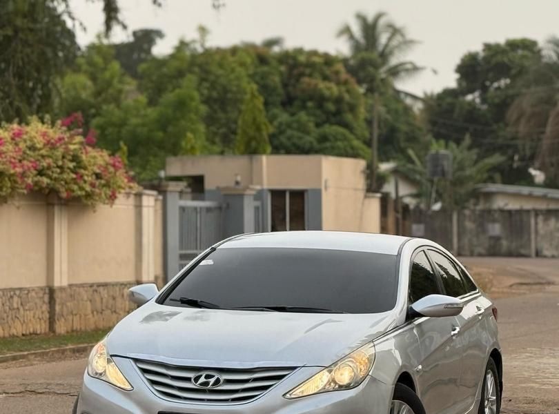 2012 HYUNDAI SONATA...