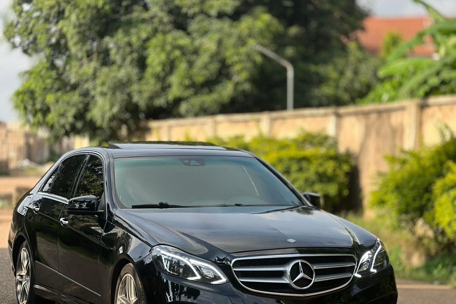2013 MERCEDES BENZ E...