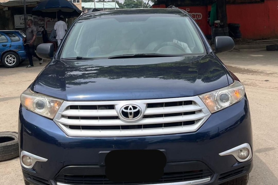 2013 TOYOTA HIGHLAND...