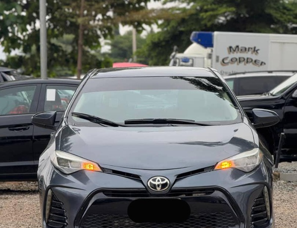 2017 UPGRADED TOYOTA COROLLA IN ABUJA FOR SALE