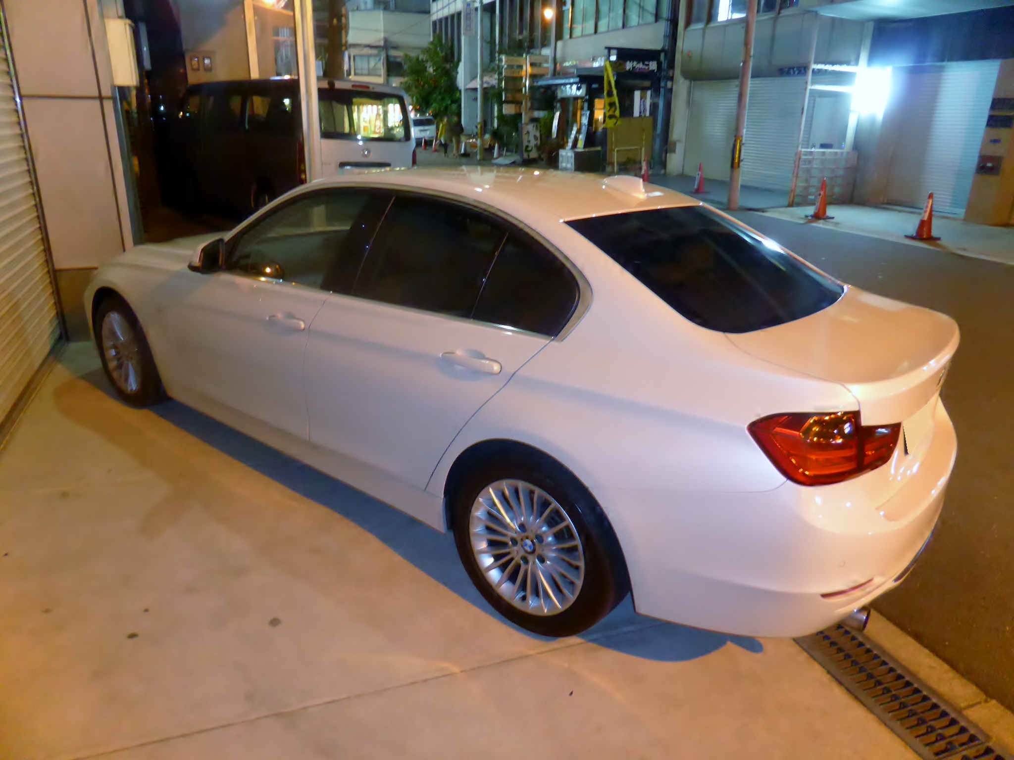  BMW 3-Series 328i 