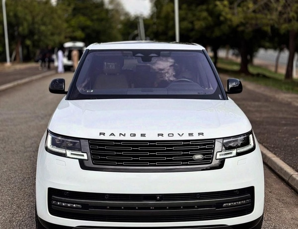 BRAND NEW 2023 LAND ROVER RANGE ROVER P400 SE FOR SALE