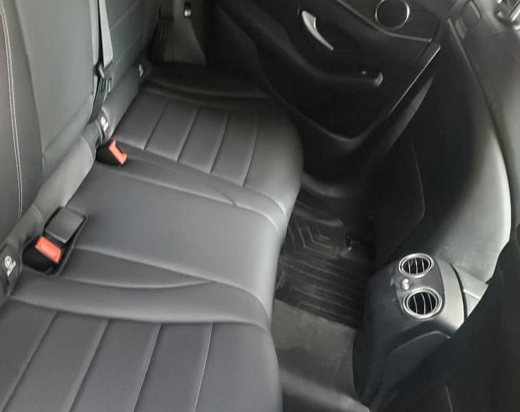 Mercedes Benz GLC300...