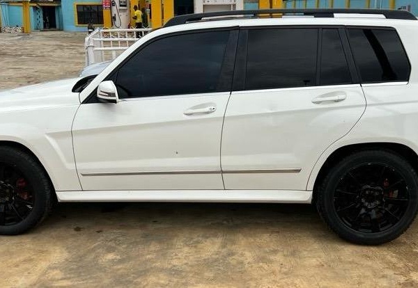 2010 Mercedes Benz GLK350 Double Pano Roof In Lagos