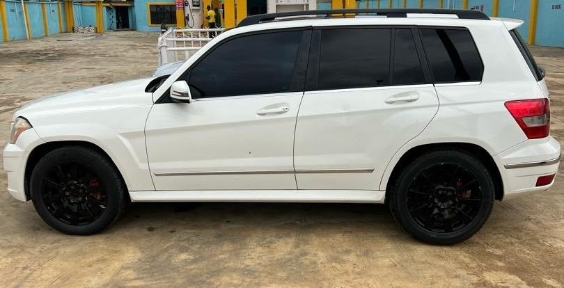 2010 Mercedes Benz G...