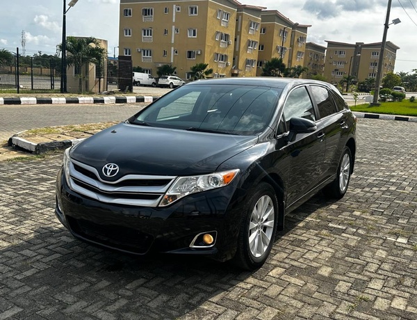 Foreign Used  Toyota Venza 2015  Double Pano Roof