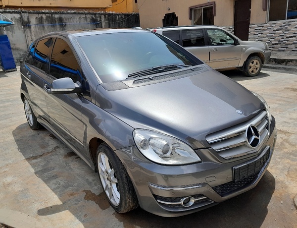Tokunbo 2008 Mercedes Benz B200