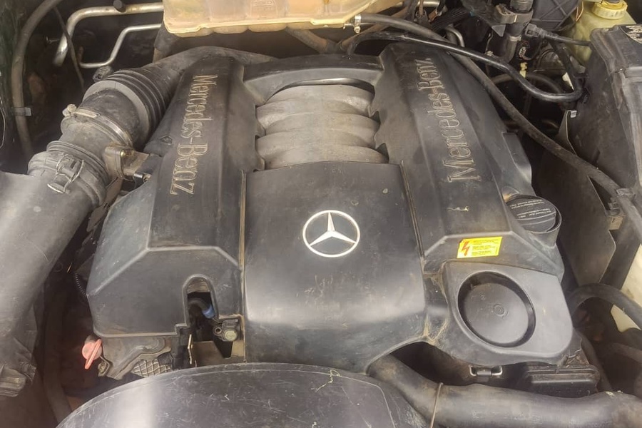 Mercedes-Benz ML 320...