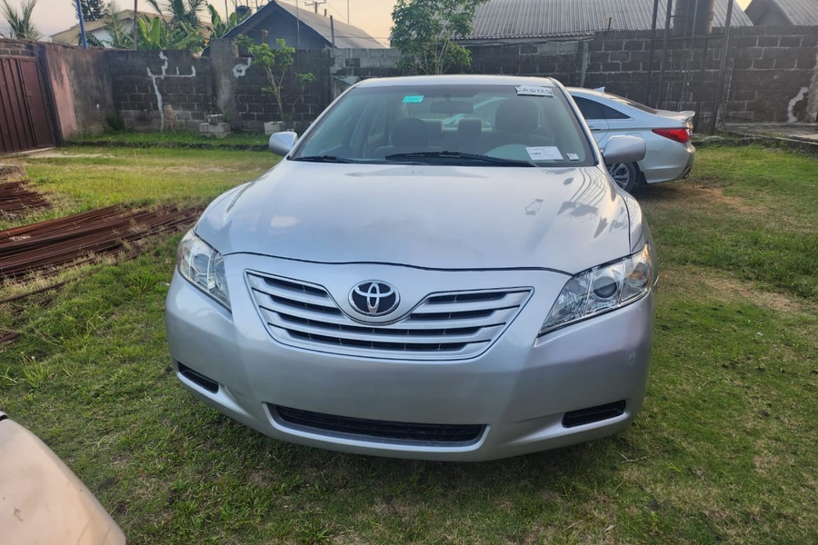 2007 Toyota Camry LE...