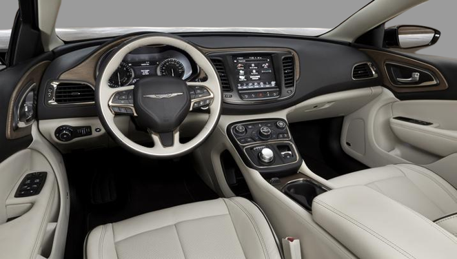  Chrysler 200 Convertible 