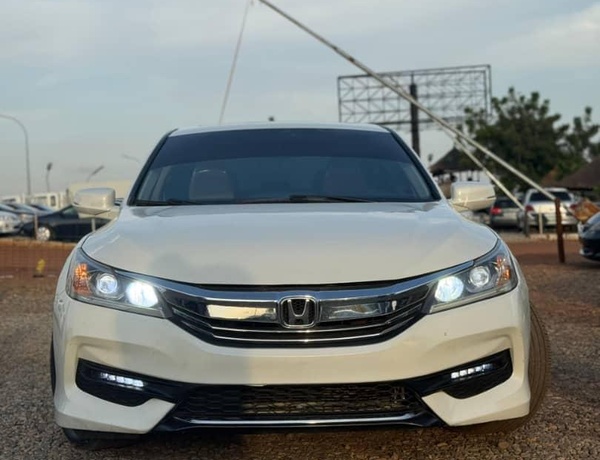 FOREIGN USED 2016 HONDA ACCORD FULL OPTION FOR SALE