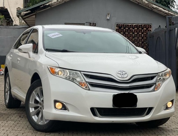FOREIGN USED 2016 TOYOTA VENZA FOR SALE IN ABUJA