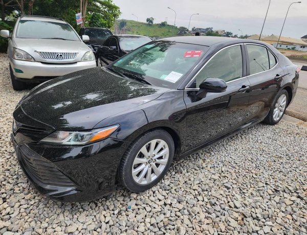 FOREIGN USED 2018 TOYOTA CAMRY LE FOR SALE