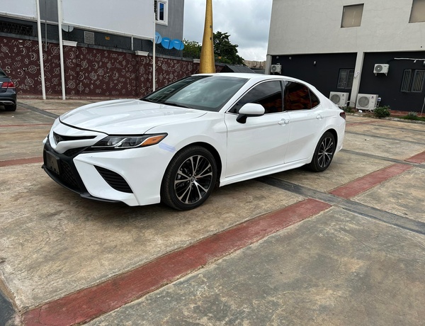 FOREIGN USED 2019 TOYOTA CAMRY SE FOR SALE