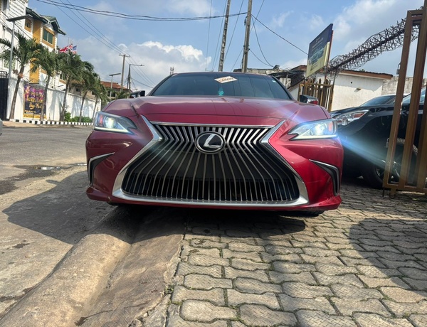 Foreign used Lexus ES350 2020 Model