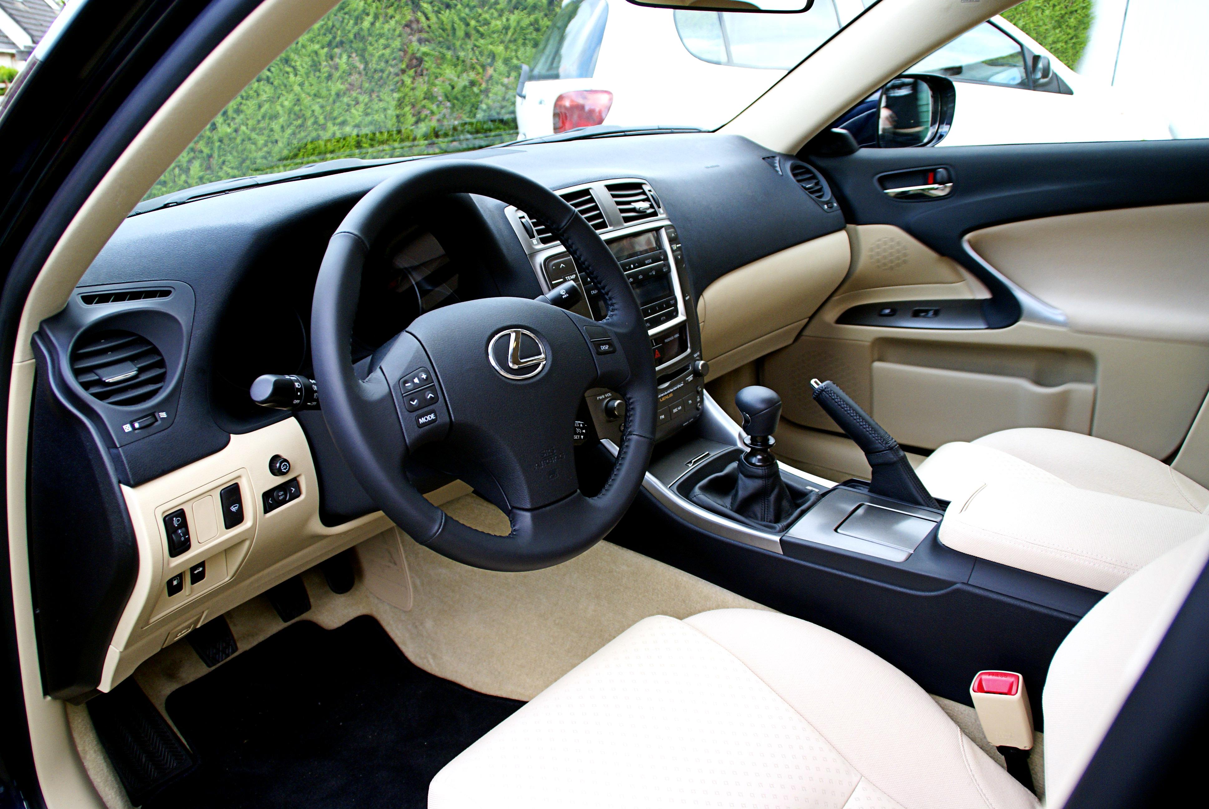  Lexus IS 250 