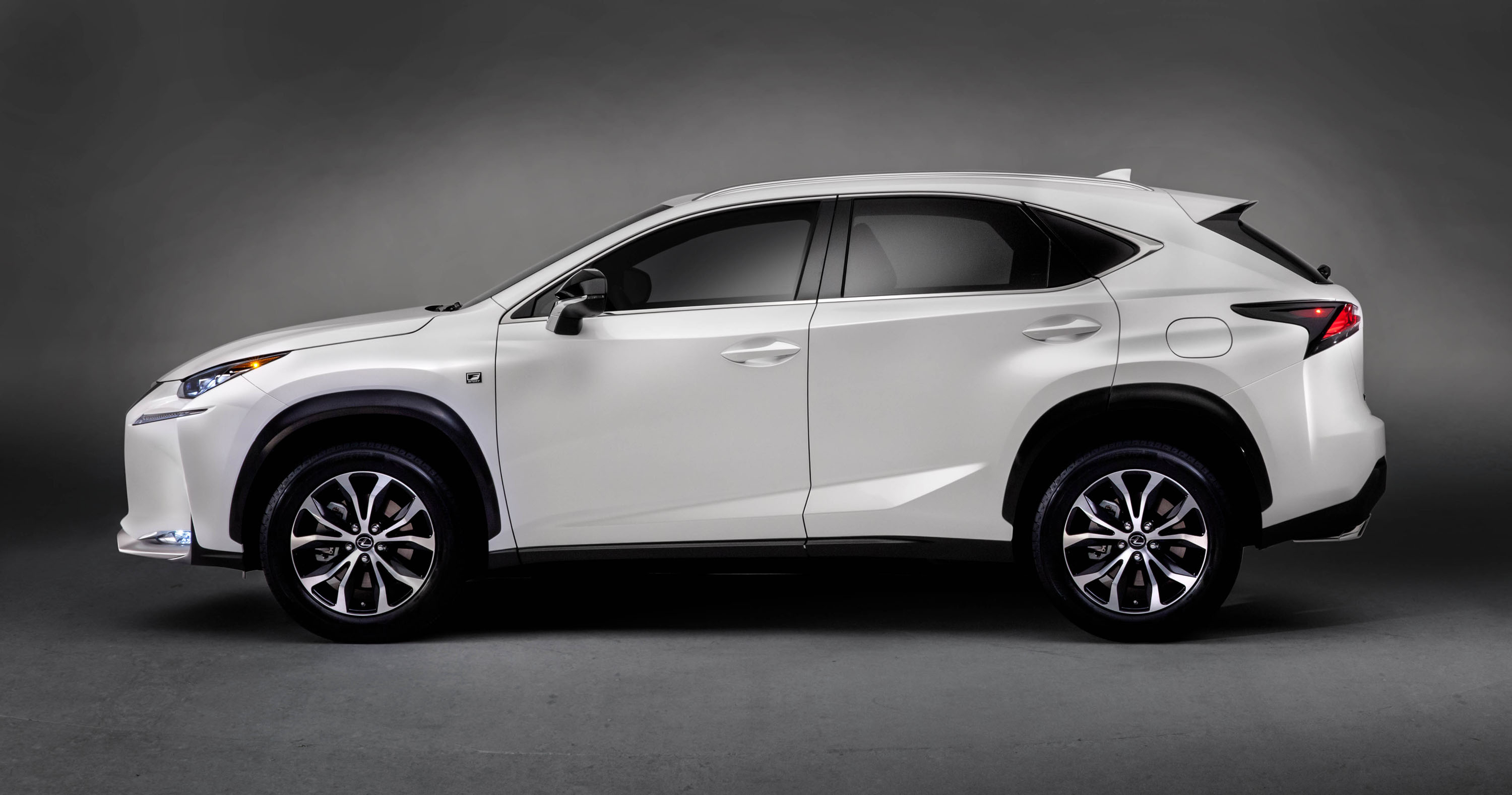  Lexus Nx 200t 