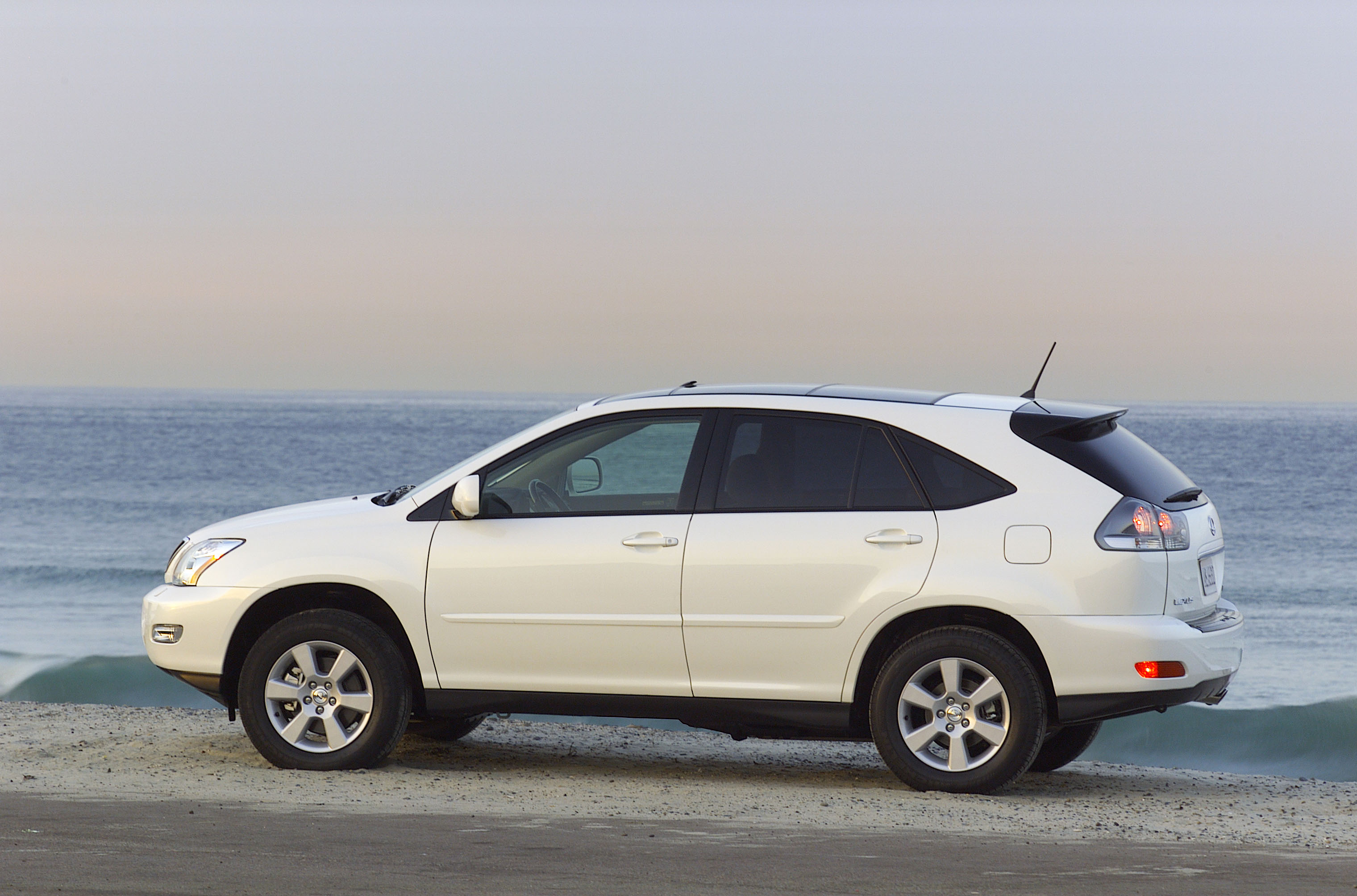  Lexus RX 330 