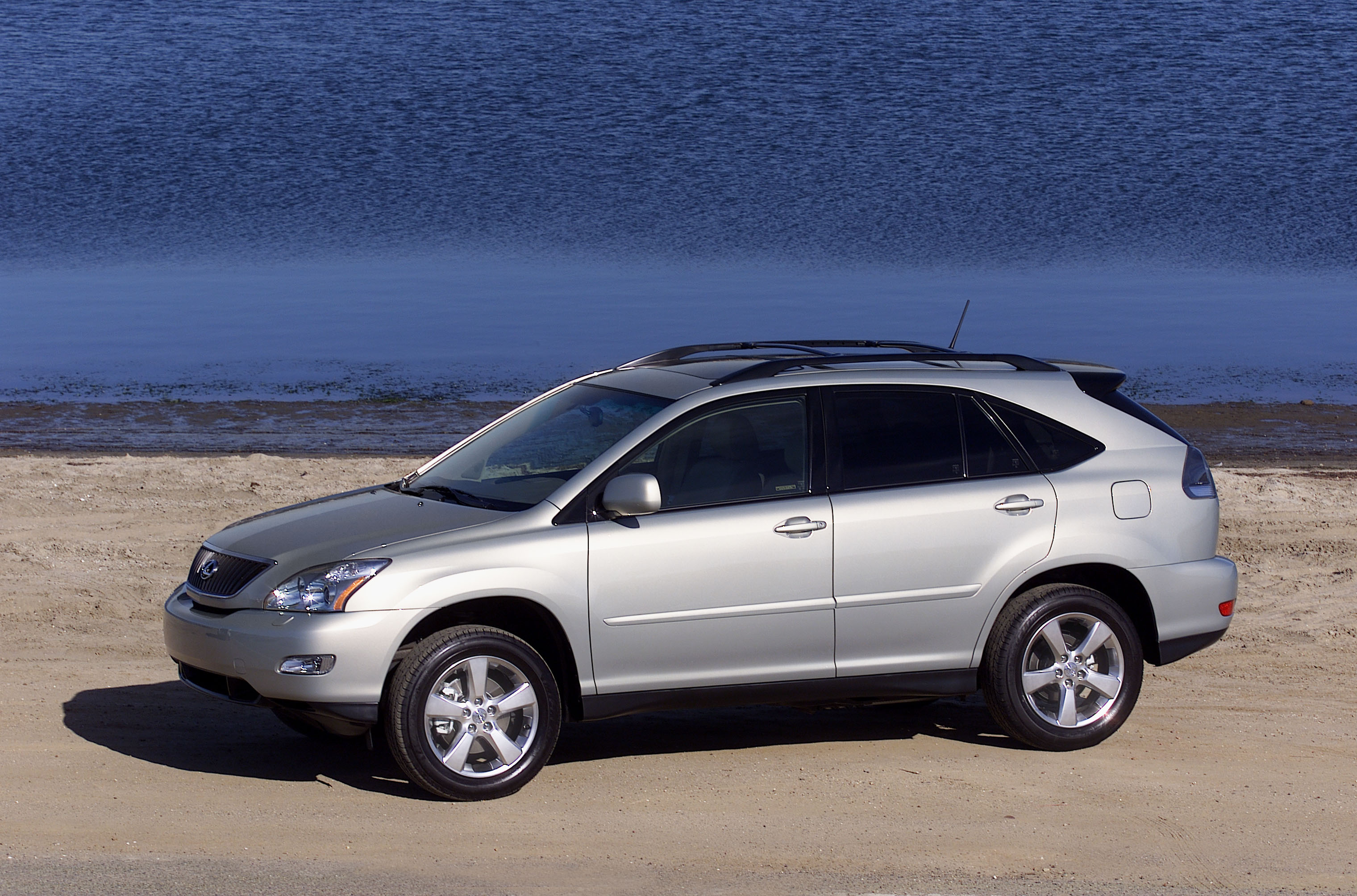  Lexus RX 330 