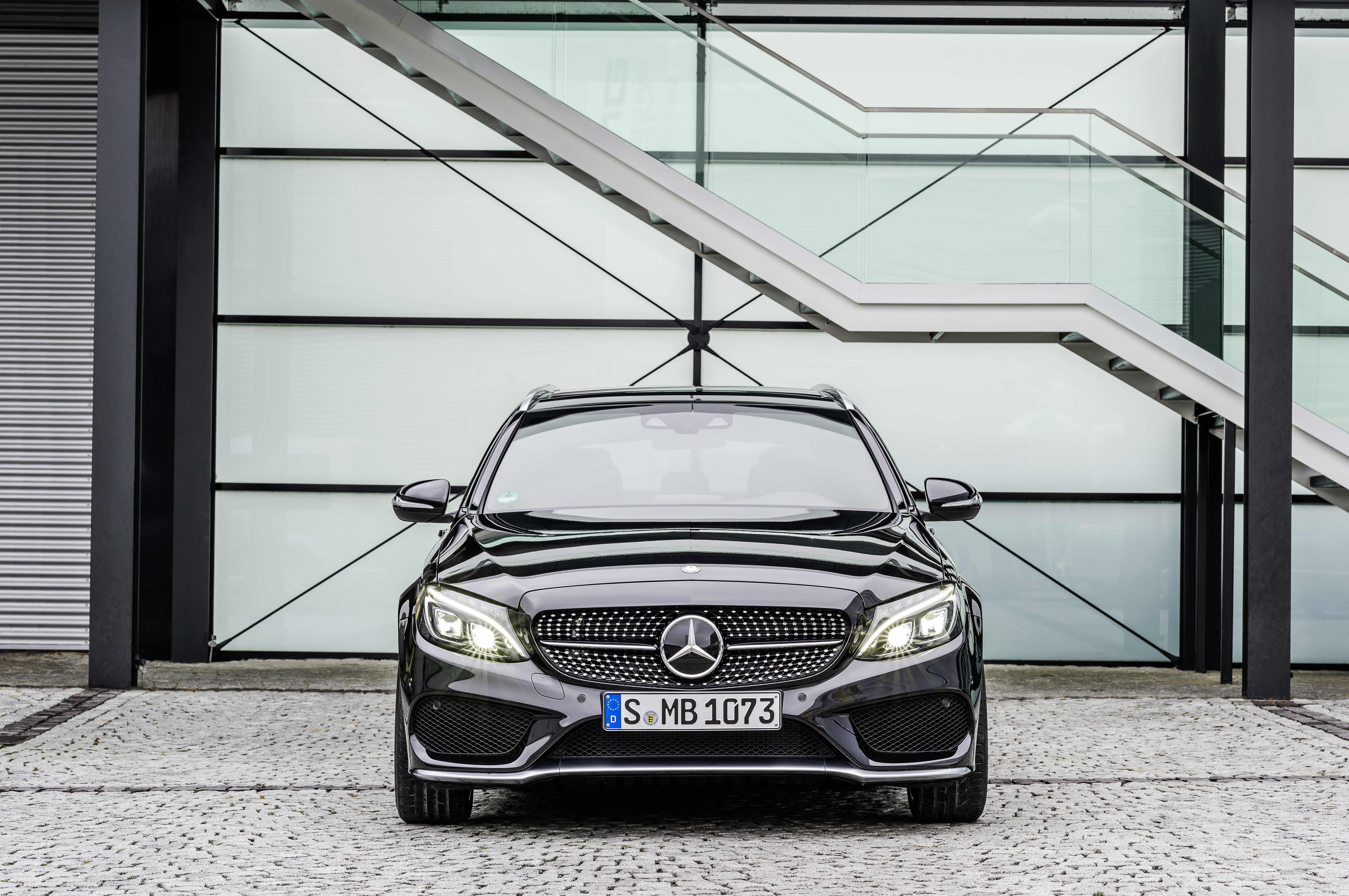Mercedes-Benz C-clas...