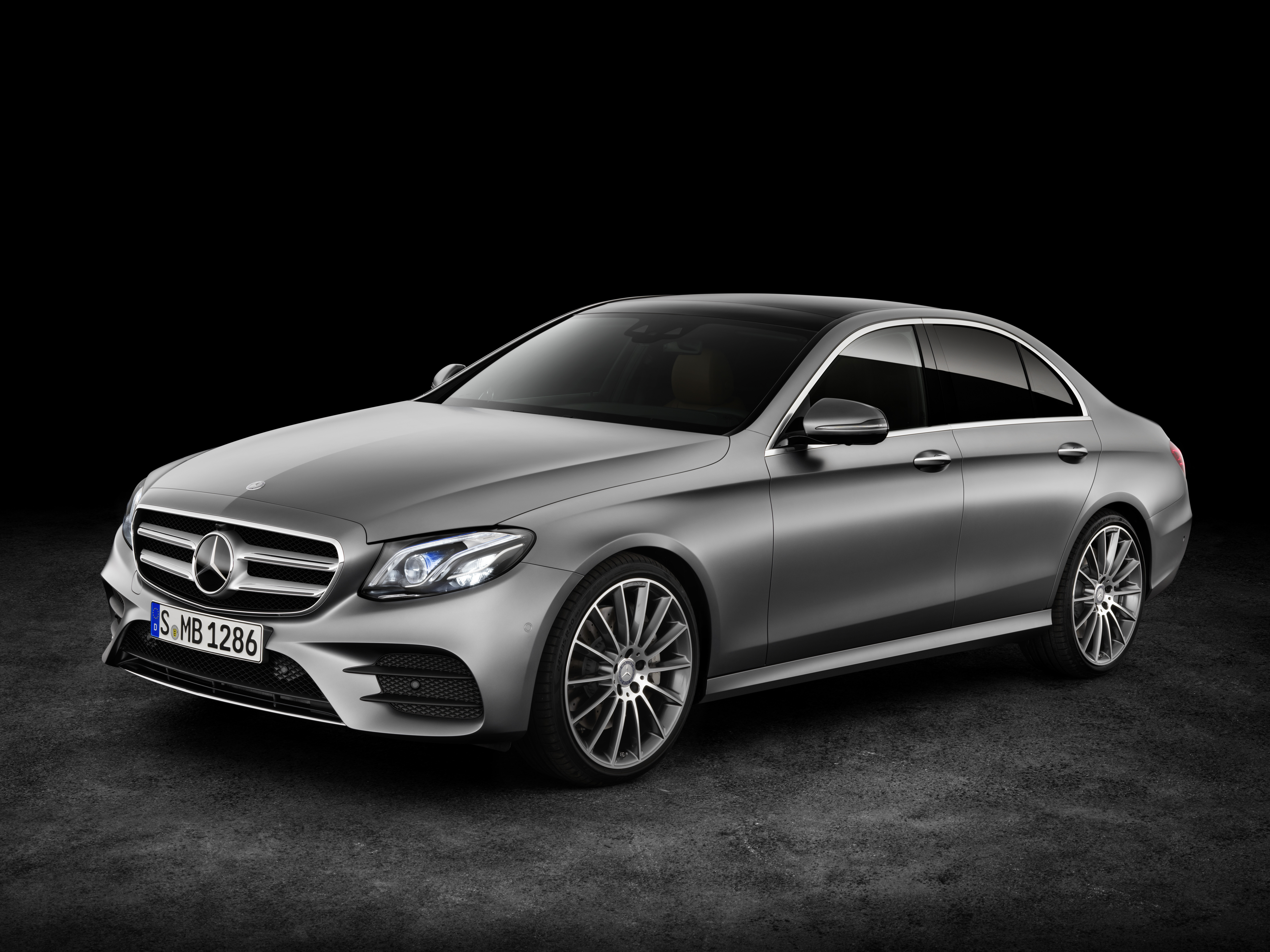 Mercedes-Benz E-clas...