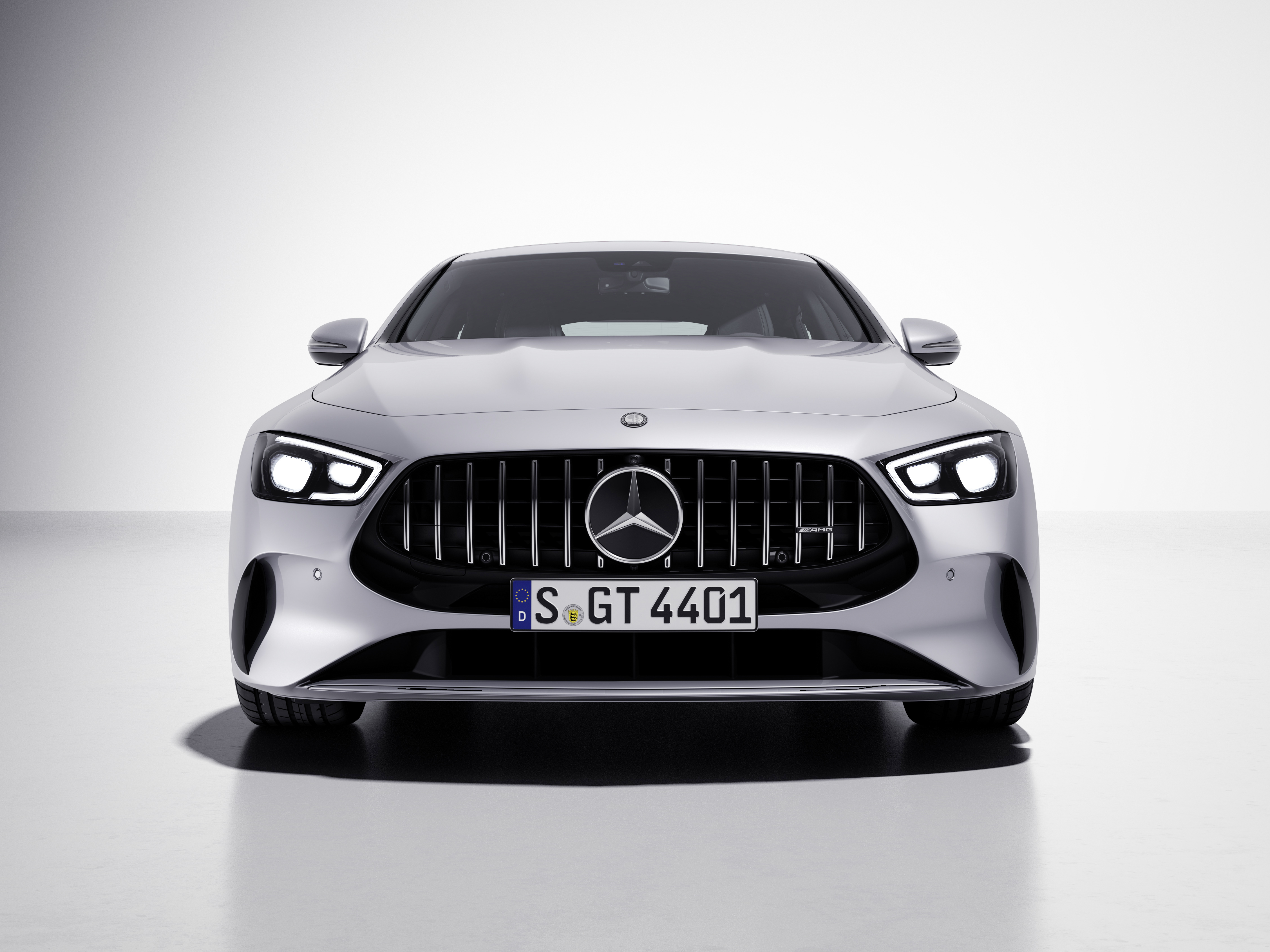 MERCEDES-BENZ Amg-gt...