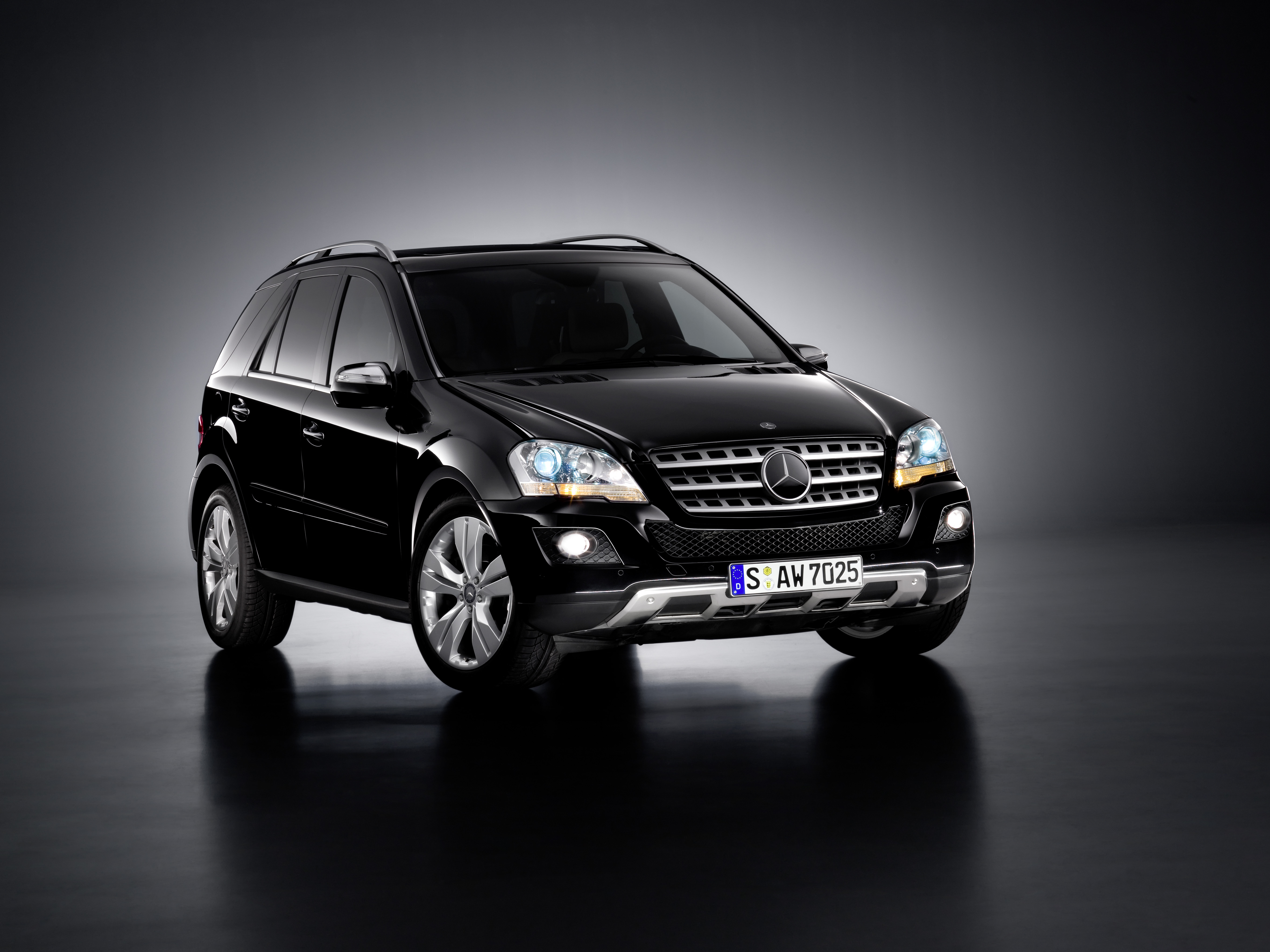 Mercedes-Benz M-clas...