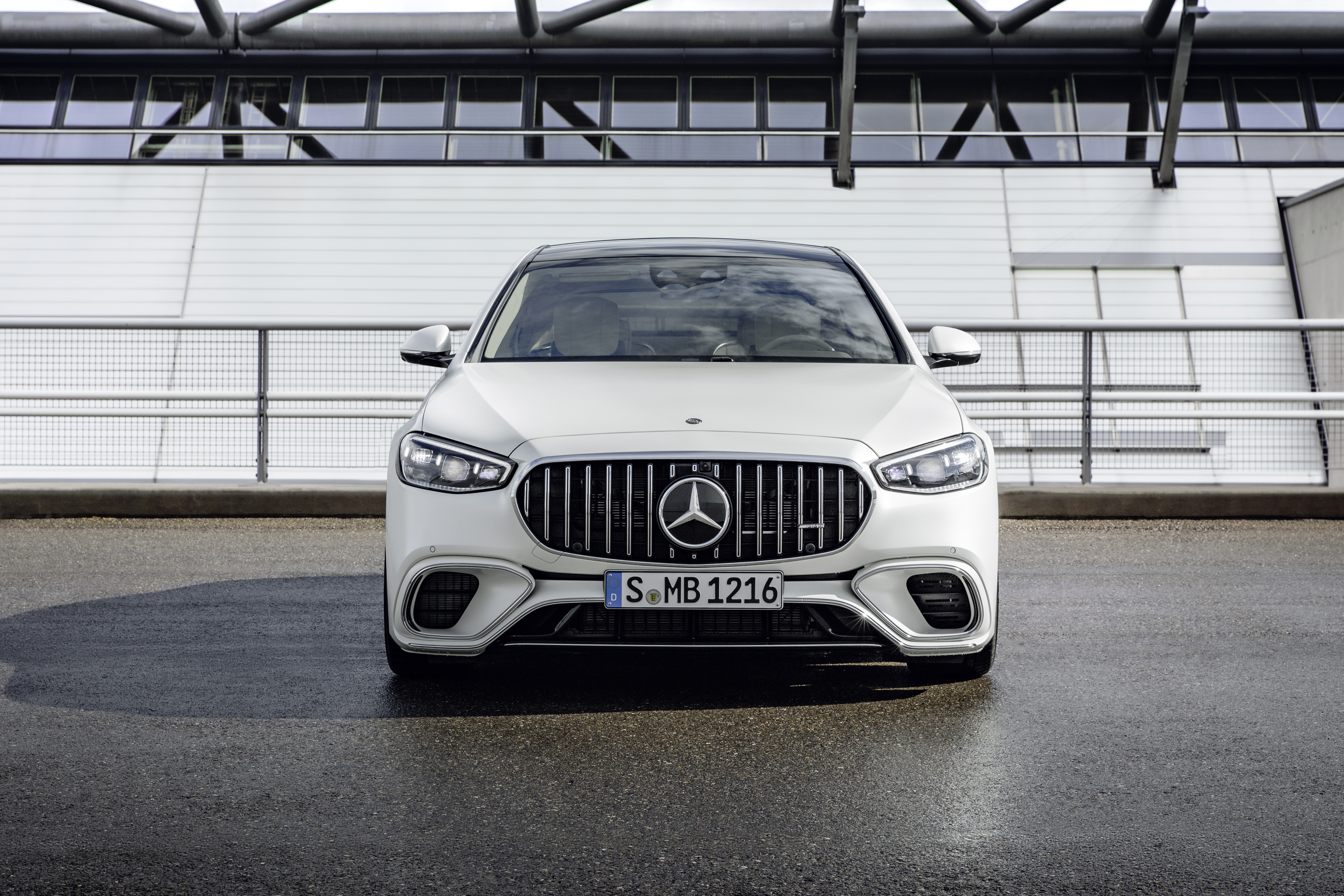 Mercedes-Benz S-clas...