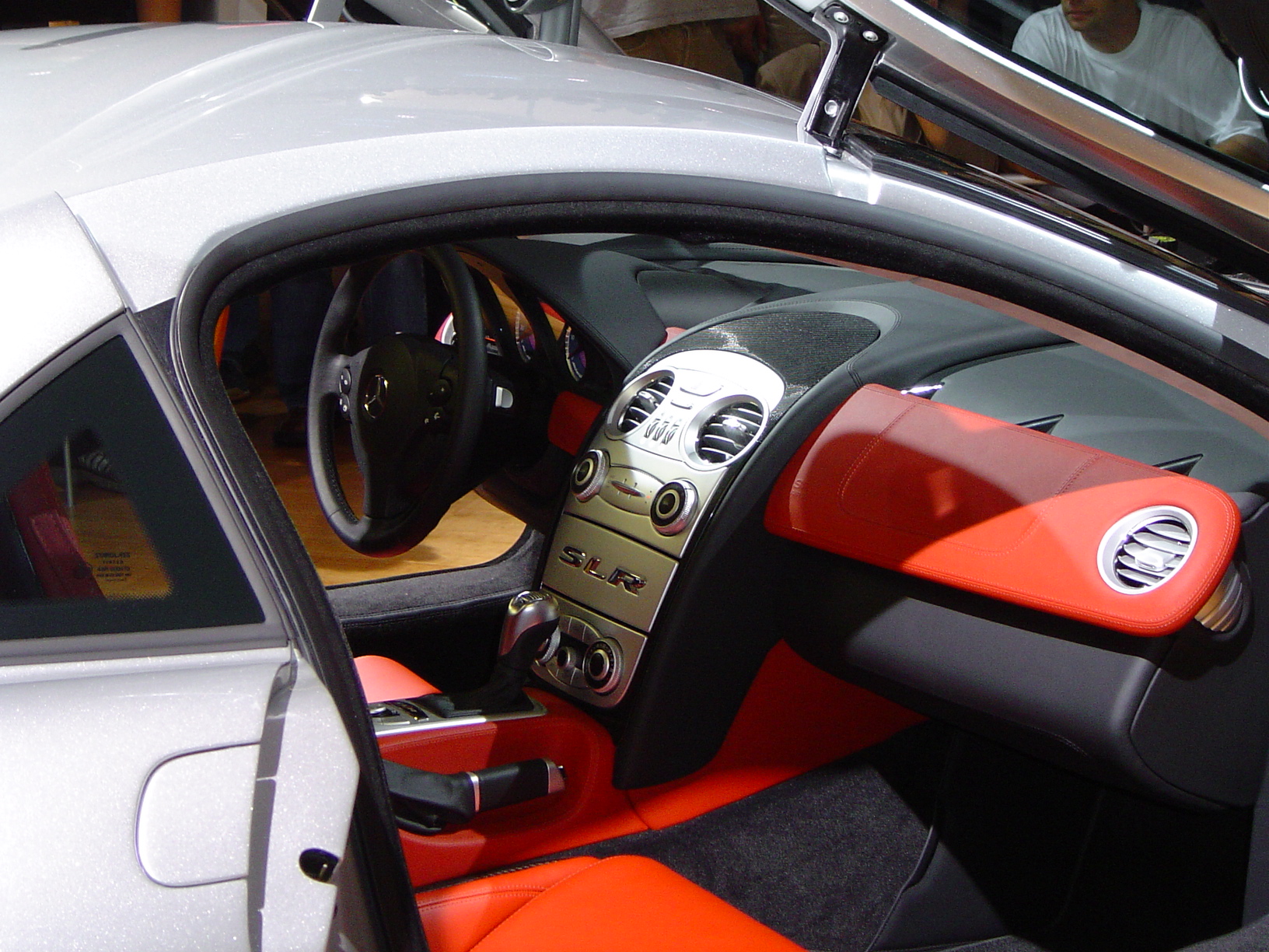  Mercedes-Benz SLR 