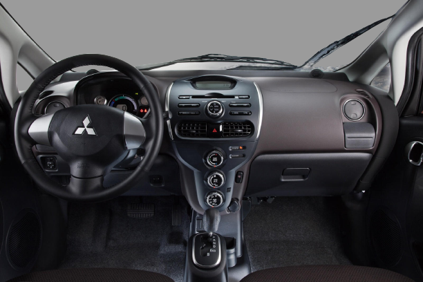  Mitsubishi i-MiEV 