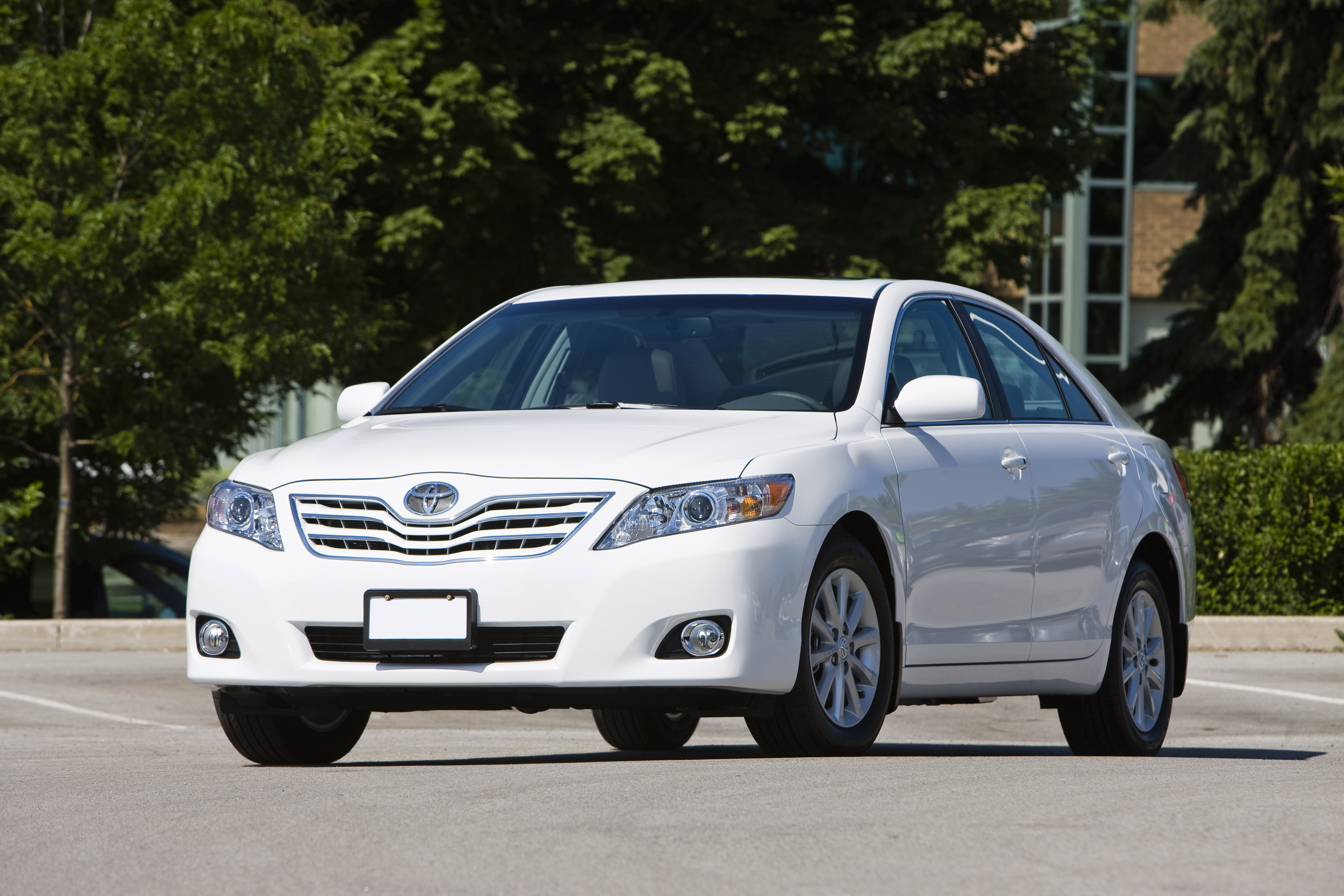  TOYOTA CAMRY XLE 