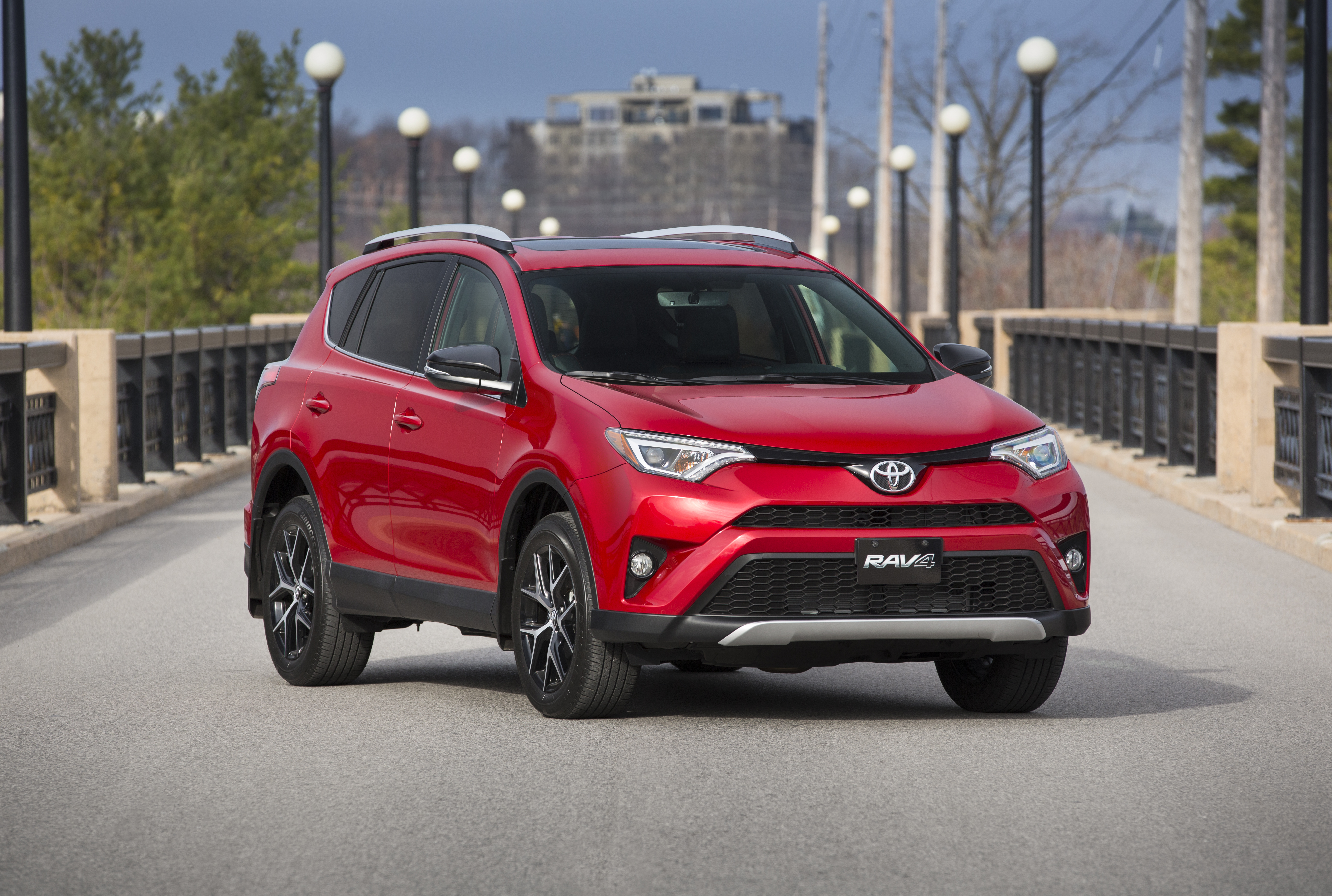  Toyota RAV4 