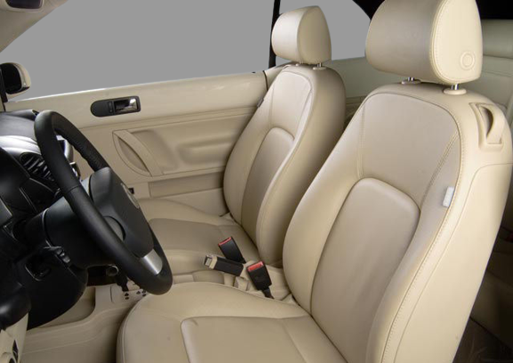  Volkswagen New Beetle 
